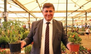 karsiyakada-en-guzel-balkon-ve-bahceler-seciliyor-fsyptKz1.jpg