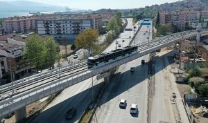 kurucesme-tramvayda-ucretsiz-binisler-devam-ediyor-rZbrc6sC.jpg