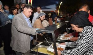 menderesliler-iftar-yemeginde-bir-araya-geldi-6XGYvGkt.jpg