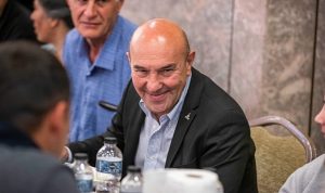 soyer-depremzedelerle-sahurda-bulustu-yerinize-kendimi-koyarak-elimden-ne-geliyorsa-yapacagim-3SzKcbhc.jpg
