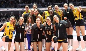 vakifbank-kupa-voleyde-finalde-Caeca3rt.jpg