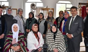 yarim-asir-sonra-iznikte-tezgah-sesleri-yeniden-yankilaniyor-1sG288dj.jpg