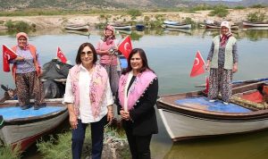 aydin-buyuksehir-belediye-baskani-ozlem-cercioglu-1-mayis-emek-ve-dayanisma-gununde-sayin-selvi-FCVPpvEg.jpg