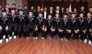 baskan-buyukakin-sampiyonlari-tebrik-etti-UA56CXIk.jpg