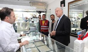baskan-engin-esnafin-sesine-kulak-verdi-Y33FzJIg.jpg