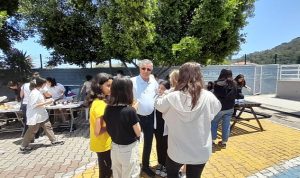 baskan-topaloglu-kermese-katildi-eZmQUEXY.jpg