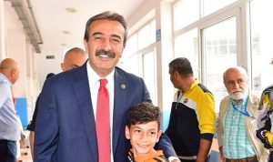 cukurova-belediye-baskani-soner-cetin-oyunu-kullandi-XmGj3ZV1.jpg