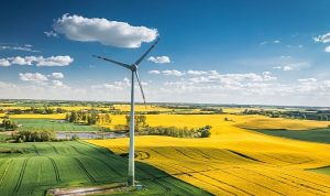 dr-ucok-dunyada-gecen-yil-kurulan-elektrik-santrallerinin-yaklasik-90i-yenilenebilir-enerji-santrallerinden-olustu-WDNVlfIX.jpg