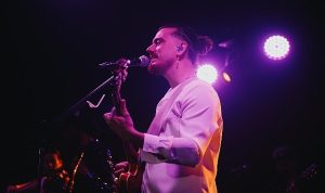 evrencan-gunduz-konseri-muzik-tutkunlarini-buyuledi-VtnfkU7L.jpg