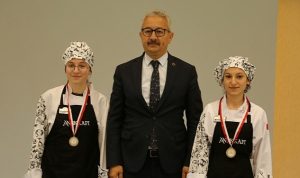 gelecegin-sefleri-hunerlerini-sergiledi-PRFLDqt8.jpg