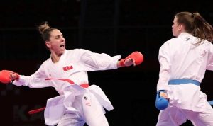 kagitsporlu-gulsen-akdeniz-karate-sampiyonu-oldu-b3k7WXtC.jpg