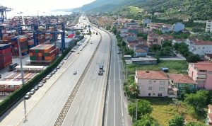 korfezde-asfaltlanan-caddelerin-yol-cizgileri-cekildi-Vi17rzbd.jpg