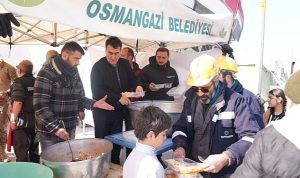 osmangazi-belediyesi-100-gundur-deprem-bolgesinde-exjYsJwD.jpg