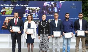 rektor-hotardan-teknofestten-basariyla-donen-deululere-tesekkur-TGmbP8kg.jpg