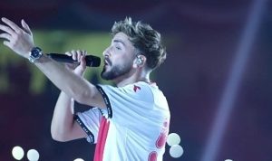 sefo-samsunspor-sampiyonluk-kutlamalarinda-taraftarlarin-sevgi-seline-ugradi-dE9yXyPx.jpg