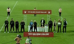 u19-elit-a-ligi-play-off-karsilasmalari-tamamlandi-lp7vJQ4V.jpg