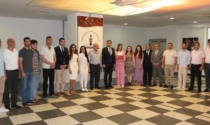 azerbaycanli-ogretmen-ve-egitim-yoneticileri-izmir-il-milli-egitim-muduru-dr-murat-mucahit-yenturu-QvsL296B.jpg