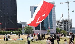 bagcilar-belediyesi-ucurtma-senligi-duzenledi-alsYOlA3.jpg