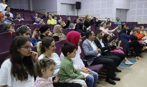 cocuk-oyun-odalarinda-yil-sonu-heyecani-GzWF1H3K.jpg