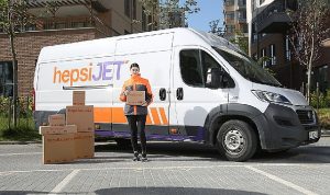e-ticaret-musterisi-tatil-alisverisini-son-dakikaya-birakmadi-1YJCaOm4.jpg
