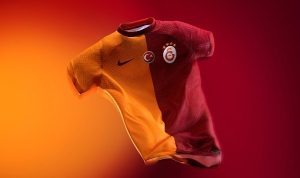 galatasarayin-parcali-formasi-yeniden-sahalarda-2gLi9bEO.jpg