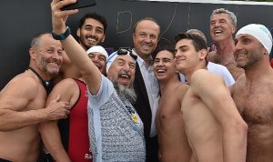 iklim-krizine-farkindalik-olusturmak-icin-pedal-cevirdiler-kostular-yuzduler-m6EAL9yL.jpg