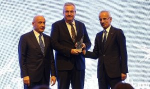 ilklerin-havayolu-corendon-airlines-turkiyenin-ilk-1000-ihracatcisi-listesinde-bir-kez-daha-yer-aldi-ZAEgU7WQ.jpg