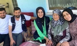 kartepeli-havva-kara-89yasina-alo-evlat-ile-girdi-X6rudh9S.jpg