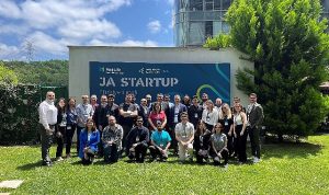 metlife-ja-startup-turkiye-programi-ile-universiteli-genclere-girisimciligin-yolunu-acmaya-devam-ediyor-VONkXs1W.jpg