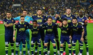 mke-ankaragucu-iklim-degisikligine-dikkat-cekmek-icin-erg-logolu-formasiyla-sahalara-cikti-WVWJyYPX.jpg