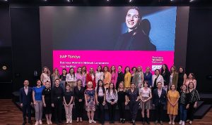 sap-business-womens-network-ile-turkiyede-kadin-is-gucunun-gelisimi-ve-buyumesini-destekliyor-TtUN1xuh.jpg