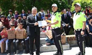 selcuklu-belediyesi-ornek-okul-disi-ogrenme-ortamlarindan-olan-ve-cocuklara-trafik-bilincini-kucuk-yastan-qGb7W4Lm.jpg