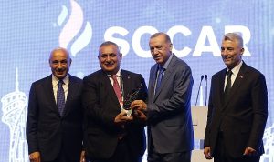 socar-turkiye-grup-sirketlerinden-socar-petrol-ticaret-timin-acikladigi-2022-ihracat-sampiyonlari-listesinde-3-ca56NPIO.jpg