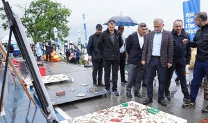uskudar-belediyesi-ve-doga-dostu-dalgiclar-kiz-kulesi-ve-salacak-sahili-arasinda-deniz-temizligi-ICPQJ1V9.jpg