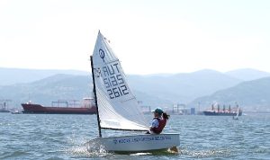 3-yelken-trofesi-yarismasinda-madalyalar-sahiplerini-buldu-XC2MFmfj.jpg