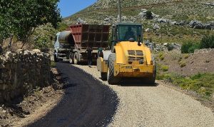 antalya-buyuksehir-belediyesi-gunnercik-yayla-yolunu-asfaltliyor-v3iXDfdR.jpg