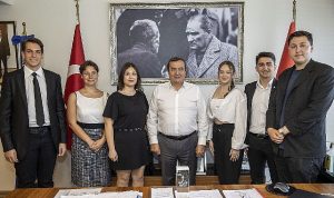 baturdan-konak-genclik-meclisine-calistay-destegi-ShiE7bVs.jpg