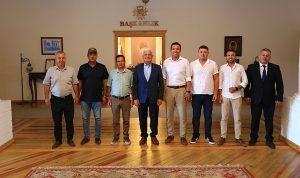 datca-muhtarlarindan-baskan-gurune-tesekkur-ziyareti-DCc8kfk8.jpg