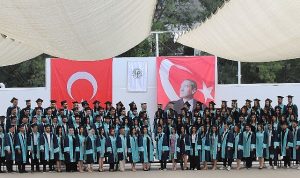 eu-eczacilik-fakultesi-yeni-donem-icin-ogrencilerini-bekliyor-q1nn3f2c.jpg