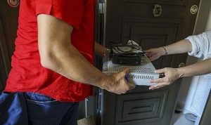 karsiyakada-elektronik-atiklar-ogrenciler-icin-tablete-donusuyor-kGAJgOqT.jpg