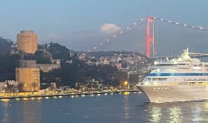 limanlarimiza-yanasan-kruvaziyer-sayisi-ilk-5-ayda-43-artti-lider-kusadasini-istanbul-takip-YMWcjQET.jpg