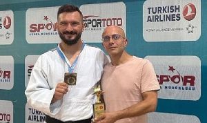 niluferli-milli-judocu-turkiye-sampiyonu-oldu-pSRiQVd9.jpg