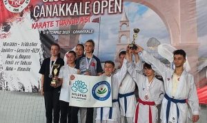 niluferli-sporcular-karate-turnuvasindan-odulle-dondu-O117qHLY.jpg