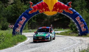 red-bull-sporcusu-ali-turkkan-estonyada-sahne-aliyor-b8MwiEvZ.jpg
