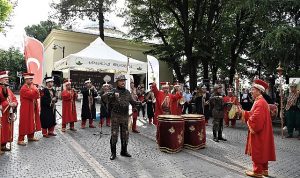 sehit-padisah-bursadaki-kabri-basinda-anildi-7iRYqdfN.jpg