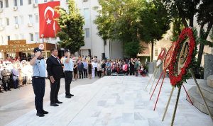 30-agustos-zafer-bayrami-karsiyakada-coskuyla-kutlaniyor-1Z2adrLq.jpg
