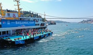 35-samsung-bogazici-kitalararasi-yuzme-yarisinda-yuzuculer-kitalari-birlestirdi-tZJtuNSQ.jpg