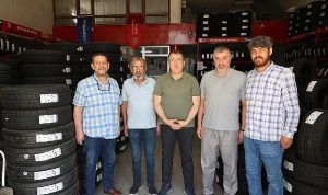 ak-parti-milletvekili-ozgun-ve-belediye-baskani-savran-esnaf-ziyaretlerinde-bulundu-UGykX4hJ.jpg