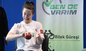 ayse-sporda-ben-de-varim-dedi-4BGS8Ra7.jpg
