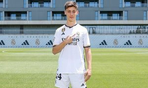 barcelona-real-madrid-zimbru-fenerbahce-ve-tirana-besiktas-karsilasmalari-canli-yayinla-s-sport-plusta-7XsIaRKR.jpg